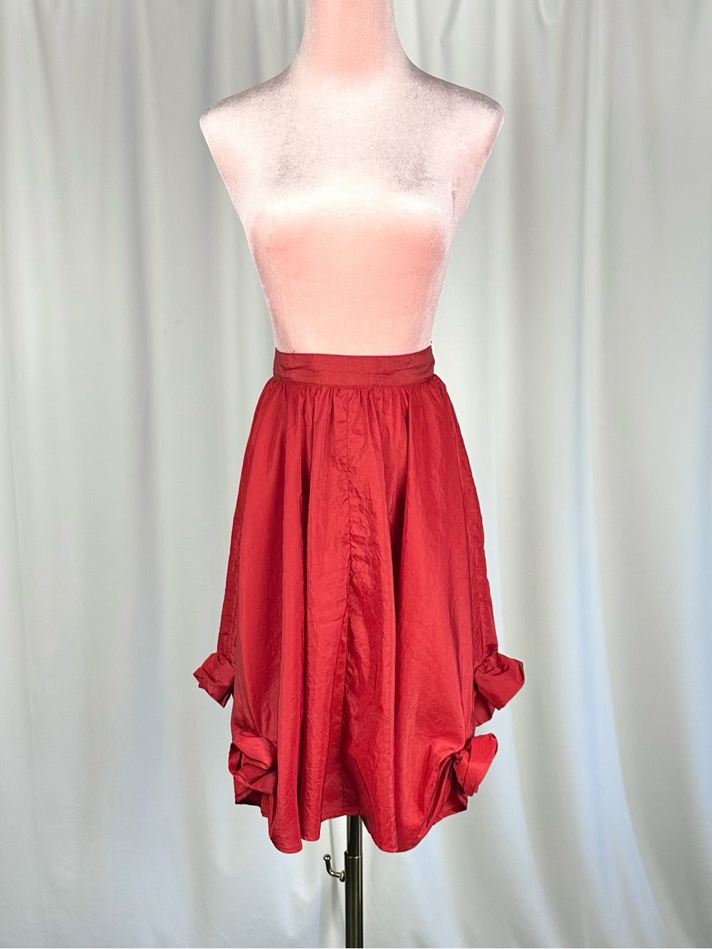 Vintage IN-WEAR Red Taffeta Rosette Bubble Hem Party Skirt XS